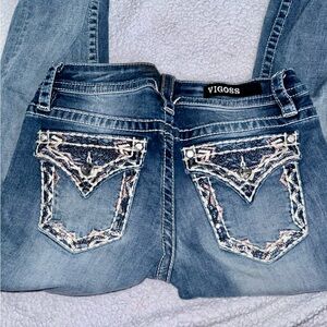 Vigoss Capri Jeans Size 2 Heritage Fit Embellished Flap Pockets Stretch Denim